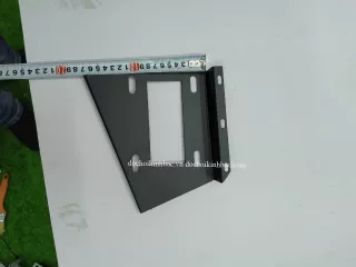 GÍA ĐỠ SÚNG Ở GIỮA MÁY GAMES
