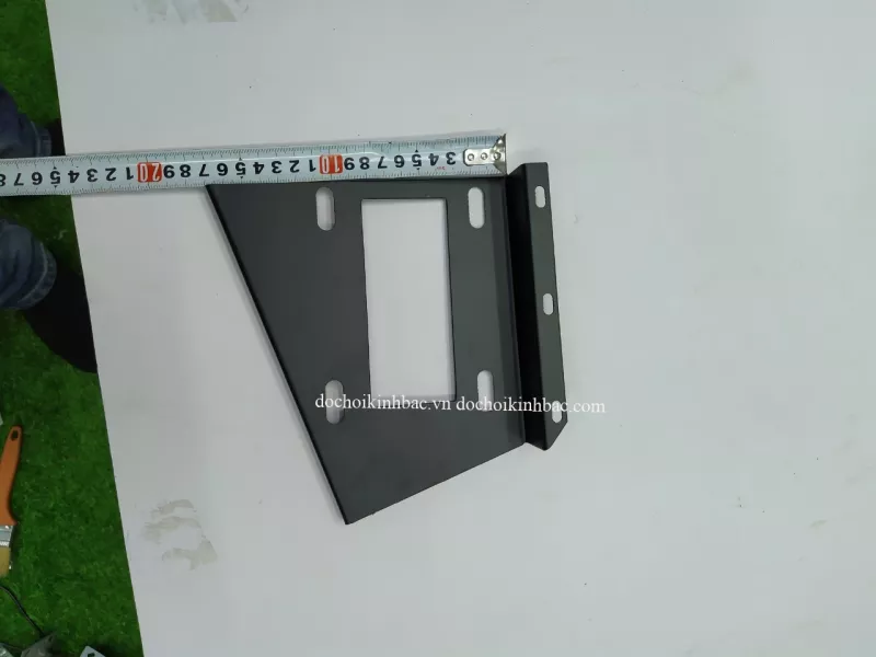 GÍA ĐỠ SÚNG Ở GIỮA MÁY GAMES