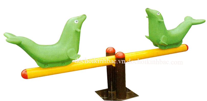 BẬP BÊNH 2 GHÉ NGỒI NGOÀI TRỜI CON CÁ 1