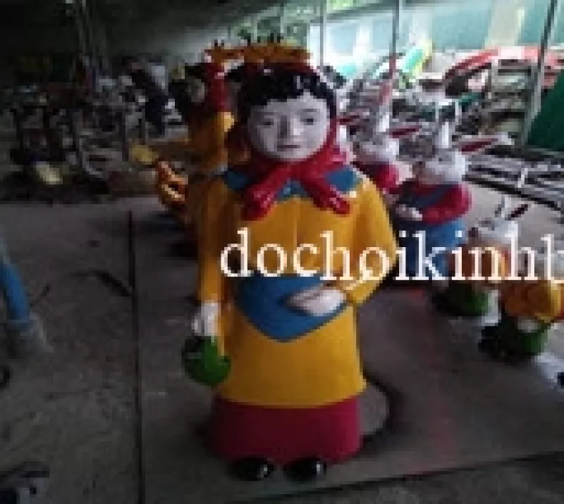 TƯỢNG CÔ BÉ QUÀNG KHĂN ĐỎ 09