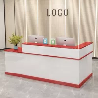 Bàn lễ tân thu ngân