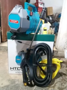máy rửa xe mini ht8210