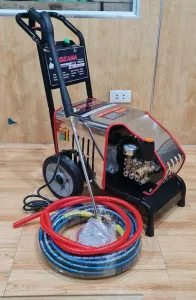 Máy rửa xe cao áp Yakama YA -2200A (2.2KW )