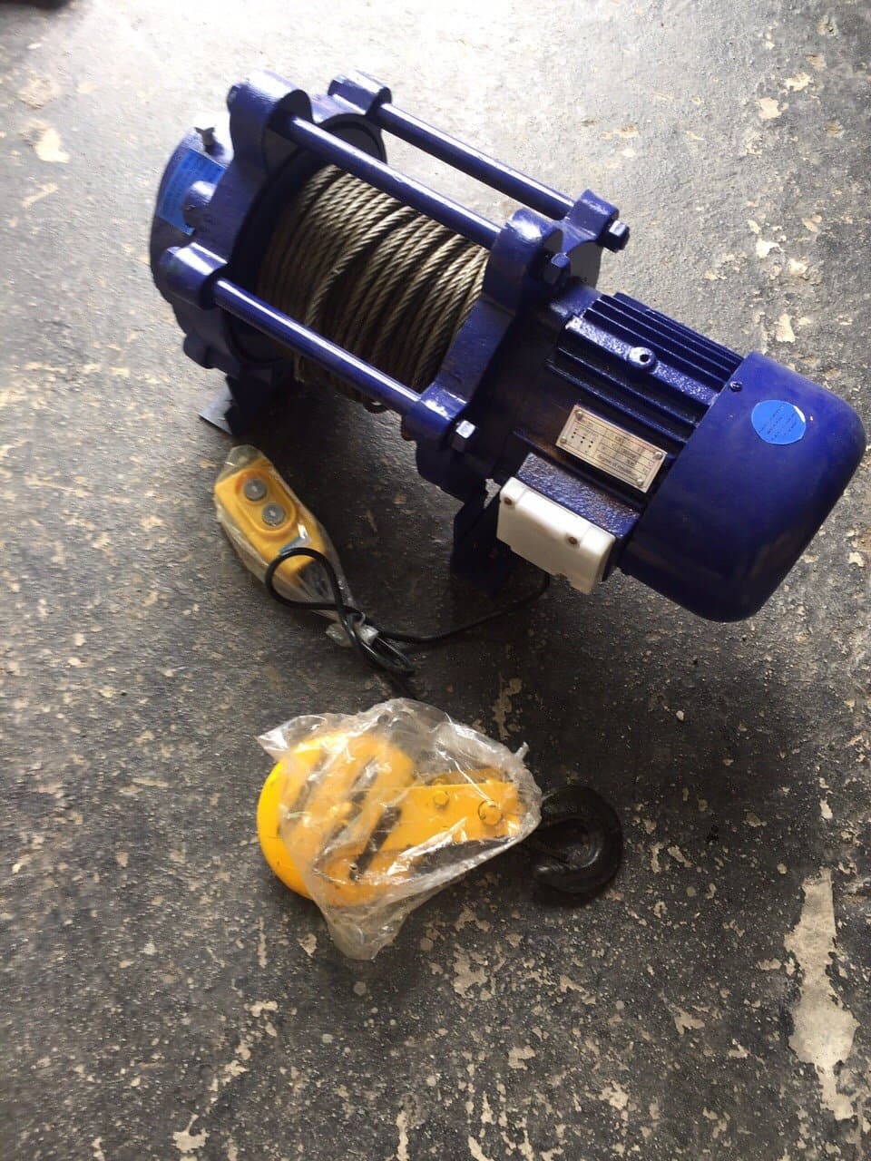 Tời điện đa năng KENBO KCD 300/600 - 30m 220v/380v 3 PHA