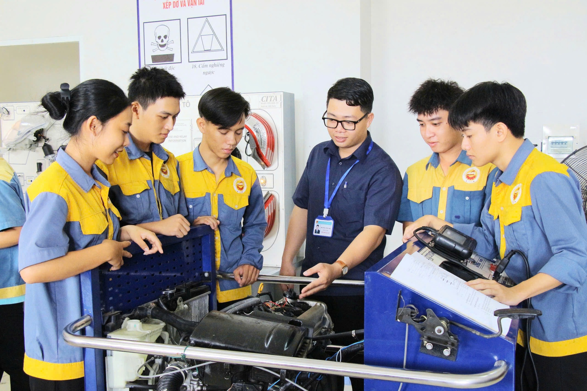 Ưu tiên lao động có tay nghề, trình độ cao đi làm việc ở nước ngoài