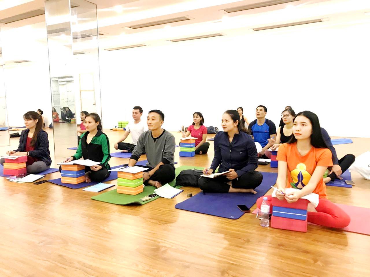 GV YOGA TRỊ LIỆU 300H