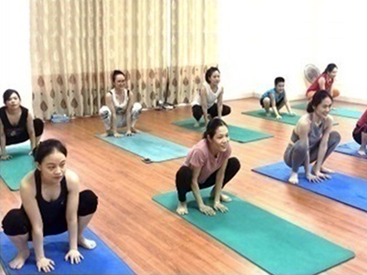 GIÁO VIÊN YOGA TRẺ EM 95H