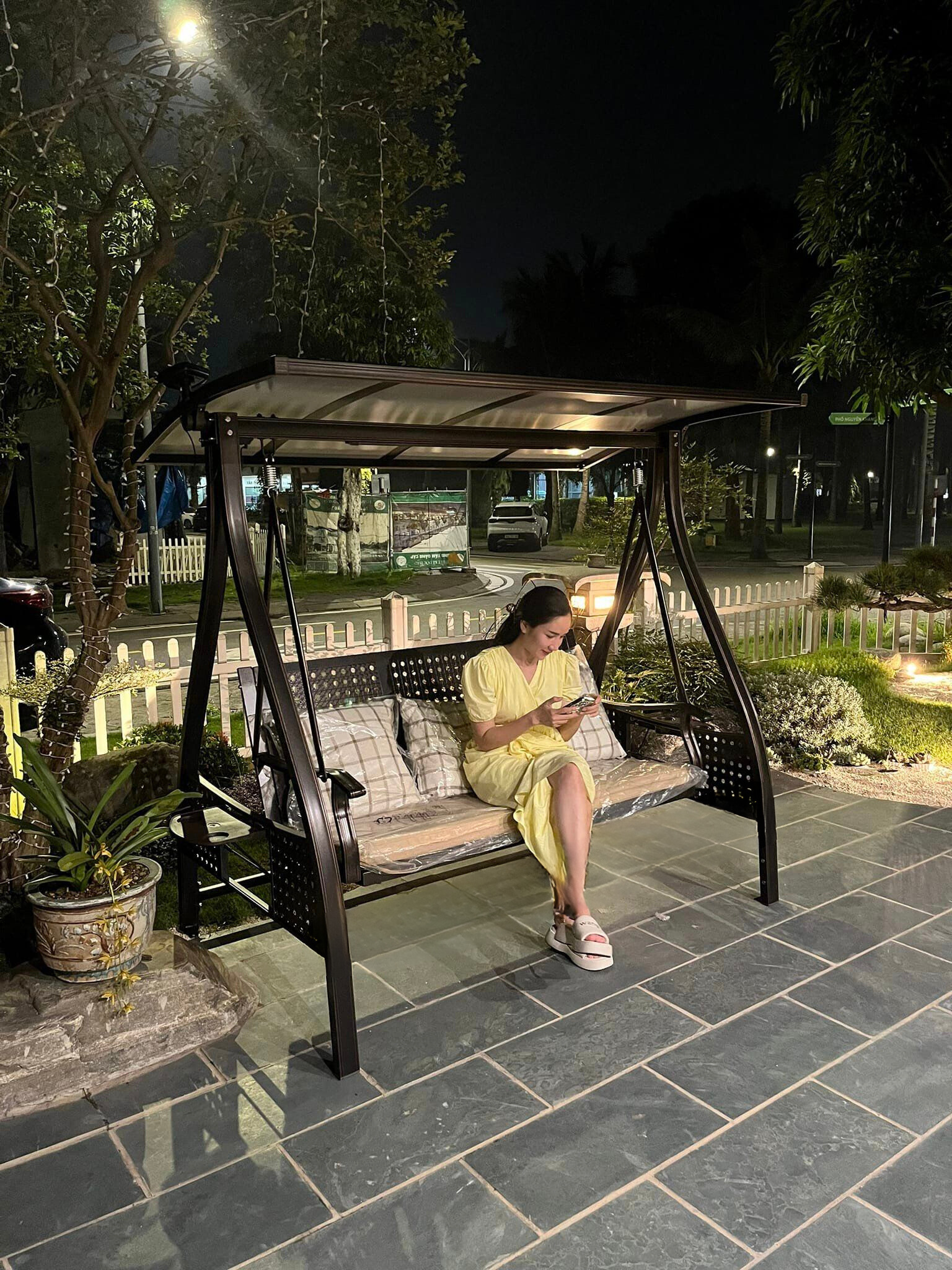 Xích Đu Ngoài Trời Nhập Khẩu Cao Cấp