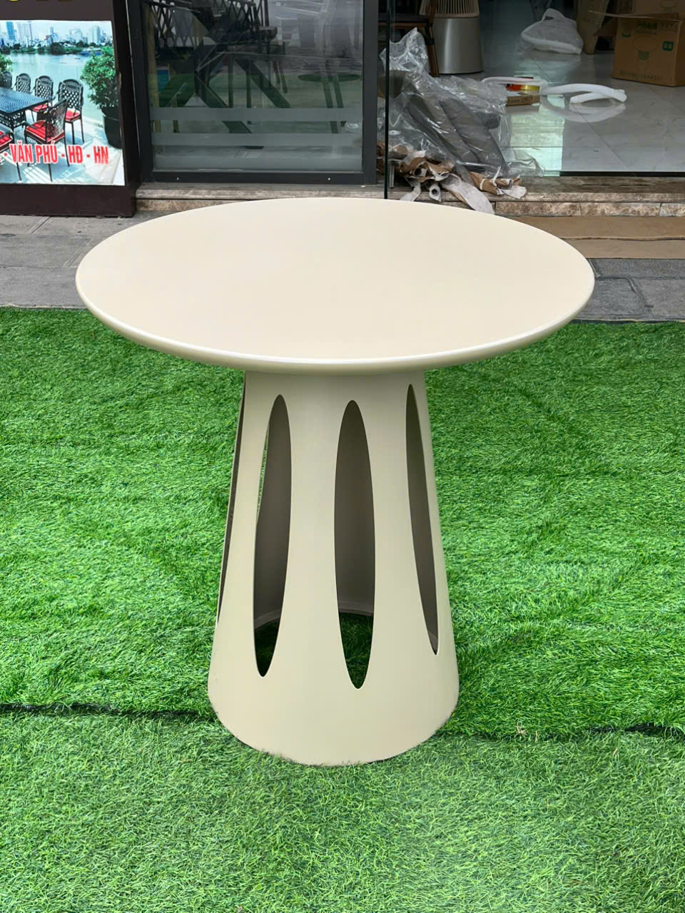 Bàn Ghế Sân Vườn Ngoài TrờI Tròn D70