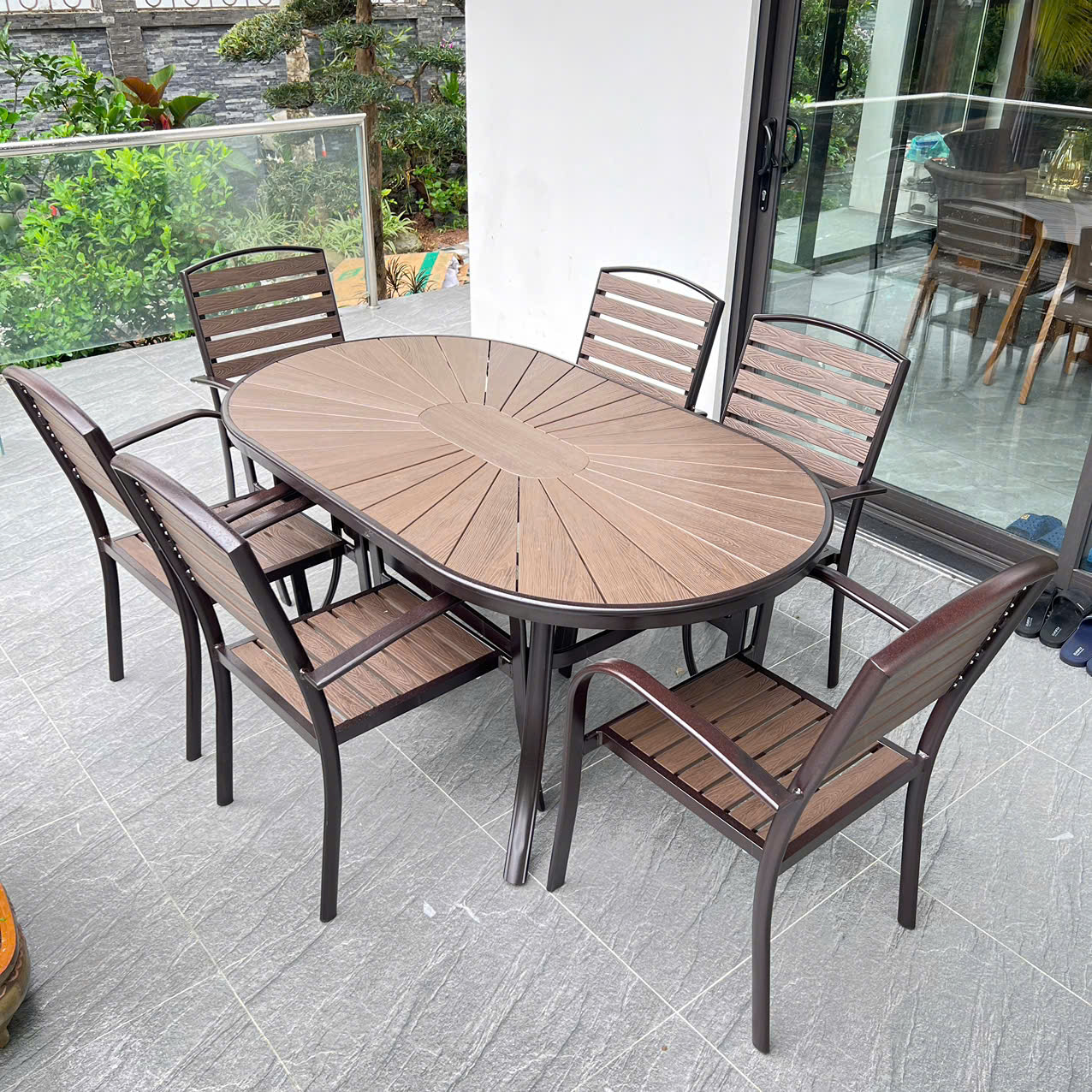 Bộ Bàn Ghế Sân Vườn Ngoài Trời Nan Nhựa D160