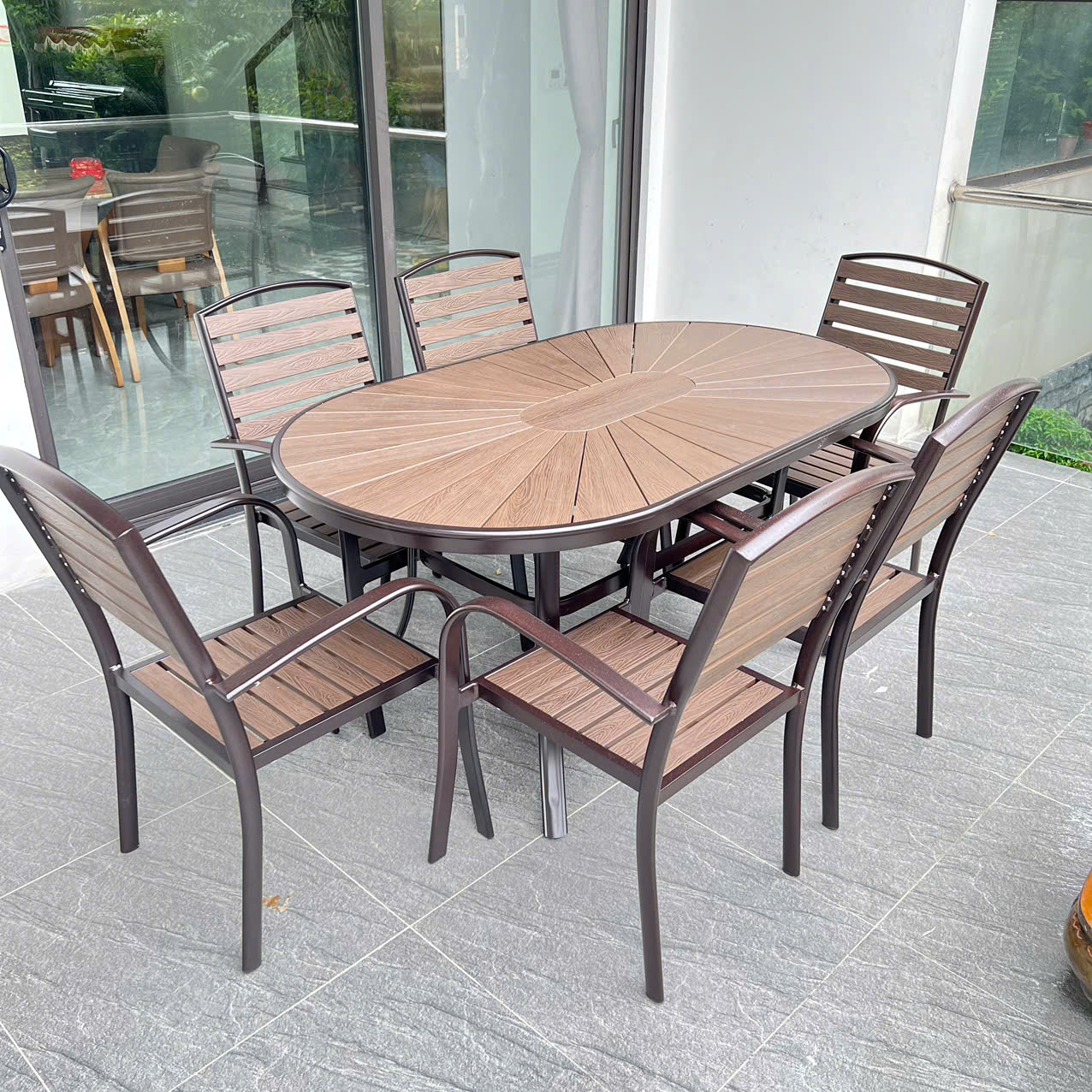 Bộ Bàn Ghế Sân Vườn Ngoài Trời Nan Nhựa D160