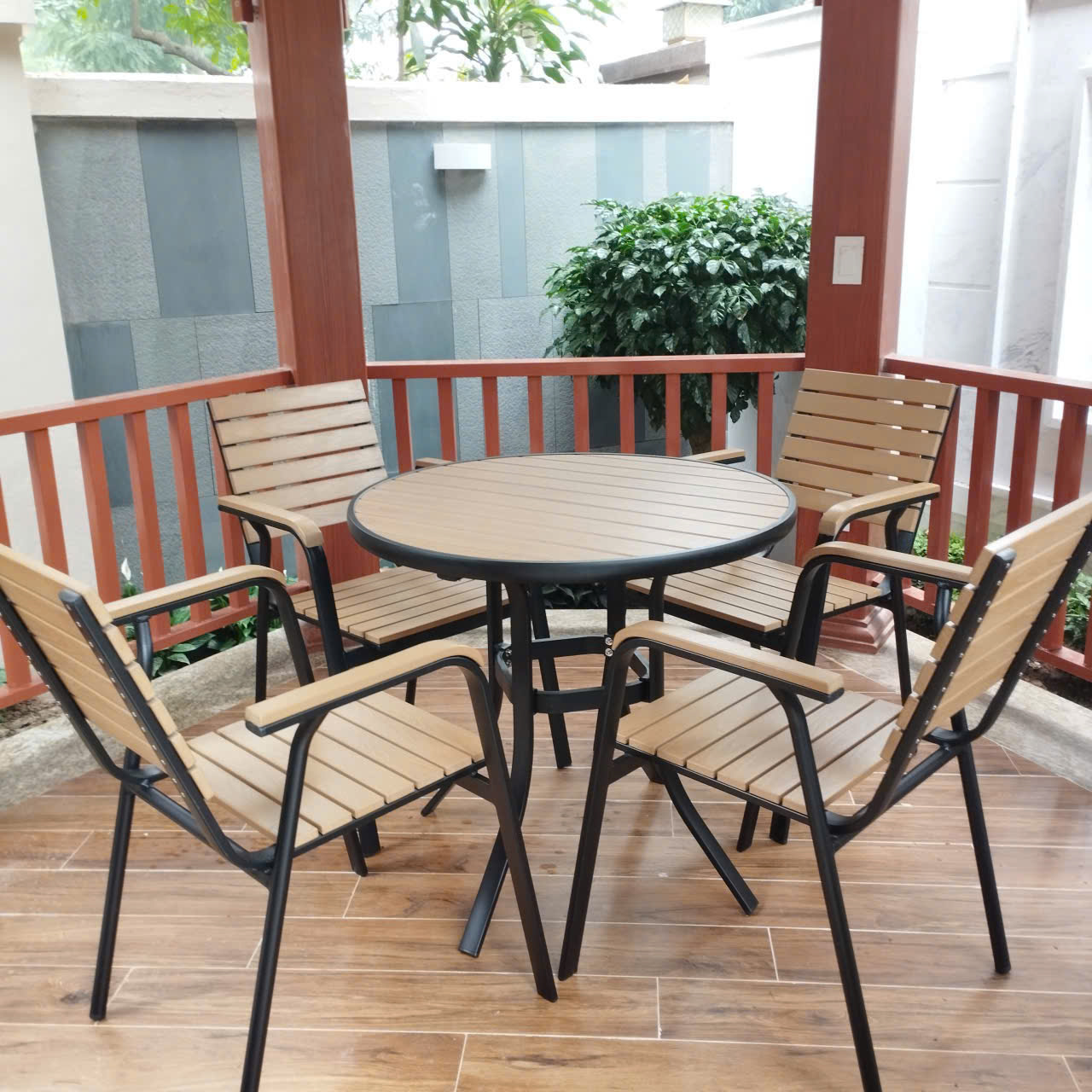 Bàn Ghế Sân Vườn Composit D80