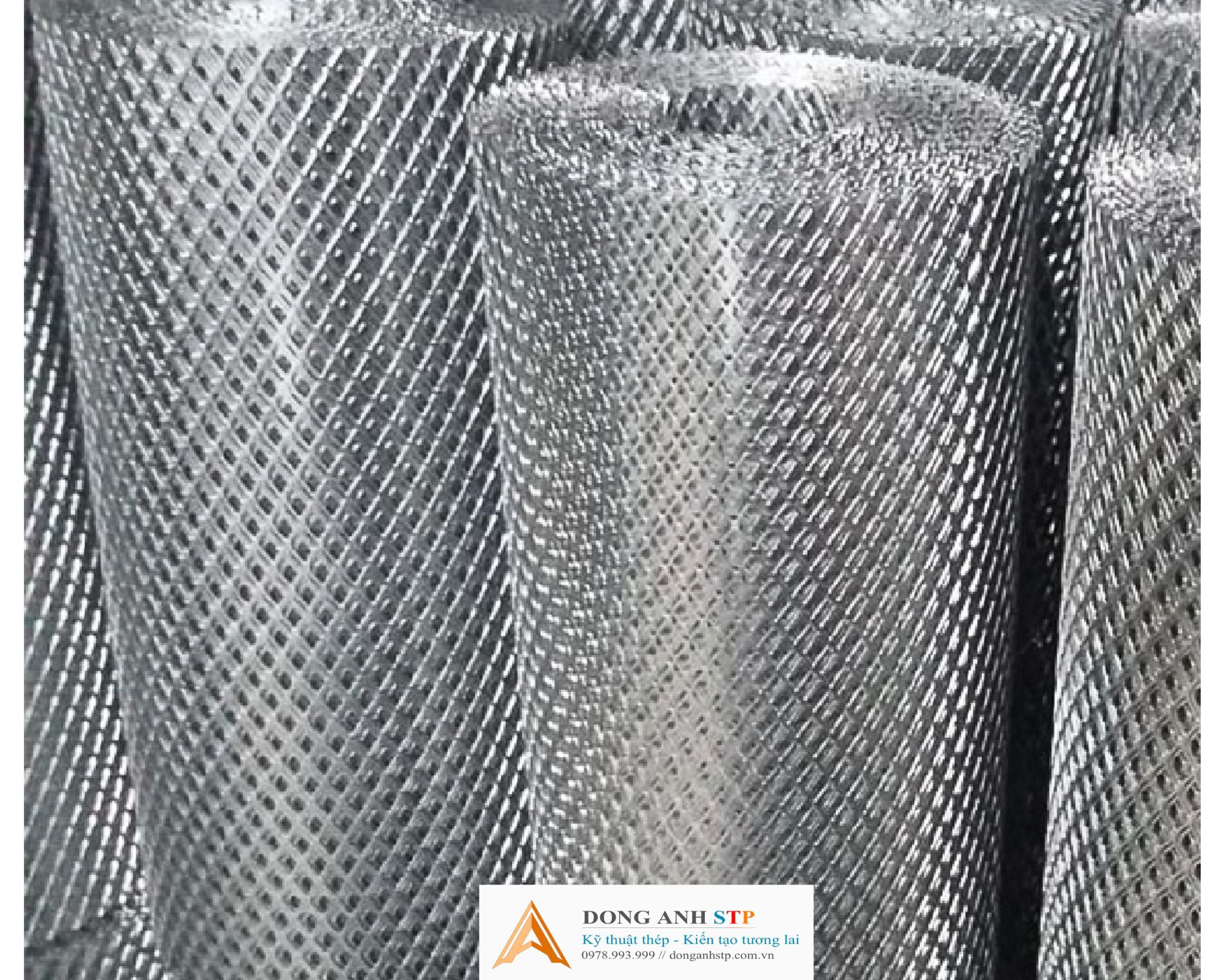 nhà sản xuất lưới thép dập giãn 3