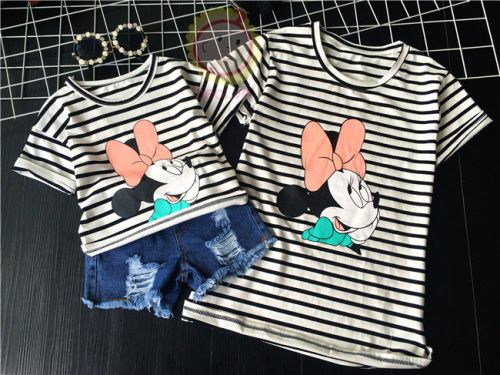 Áo cặp mẹ con sọc ngang in hình Mickey xinh xắn (áo Mẹ)