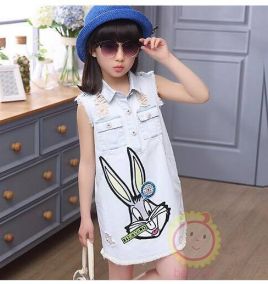 Đầm jean sát nách in hình thỏ phong cách cá tính