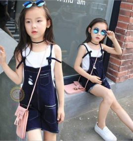 Bộ set quần yếm jean cho bé gái
