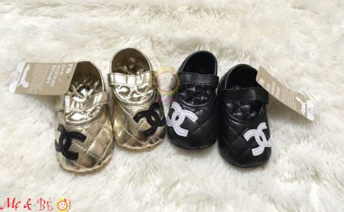 Giày tập đi cho bé gái