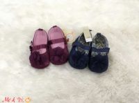 Giày tập đi cho bé gái