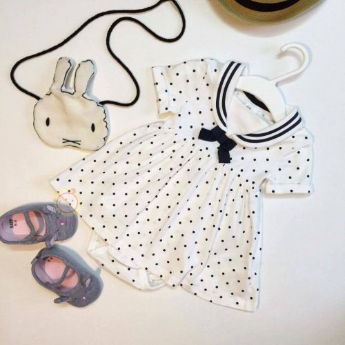 Set body suit chấm bi kèm giày cho bé gái