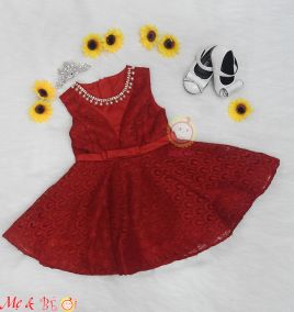 Đầm xòe cổ viền chuỗi hột cho bé gái