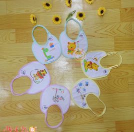 Yếm ăn cột cho bé