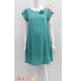 Đầm bầu voan cổ đính hoa