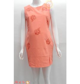 Đầm bầu suông sát nách in hình bướm màu hồng cam