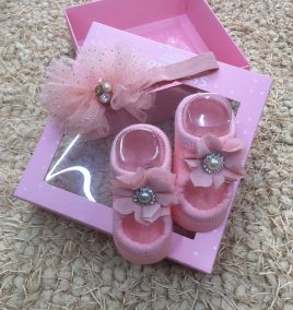 Set  hộp quà băng đô kèm vớ cho bé gái