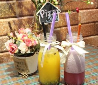 Combo 2 nước uống bất kỳ + 1 đĩa nem chua rán tại Lassi Cafe