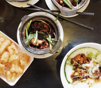 2 cháo ếch + 2 ly trà hoa cúc2 ly coca - Cháo Ếch Singapore
