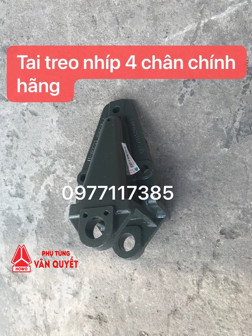Giá treo nhíp trước xe howo 4 chân