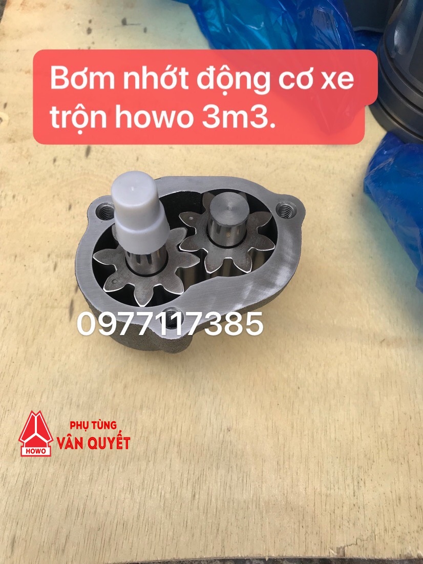 Bơm dầu nhớt động cơ xe trộn howo 3m3