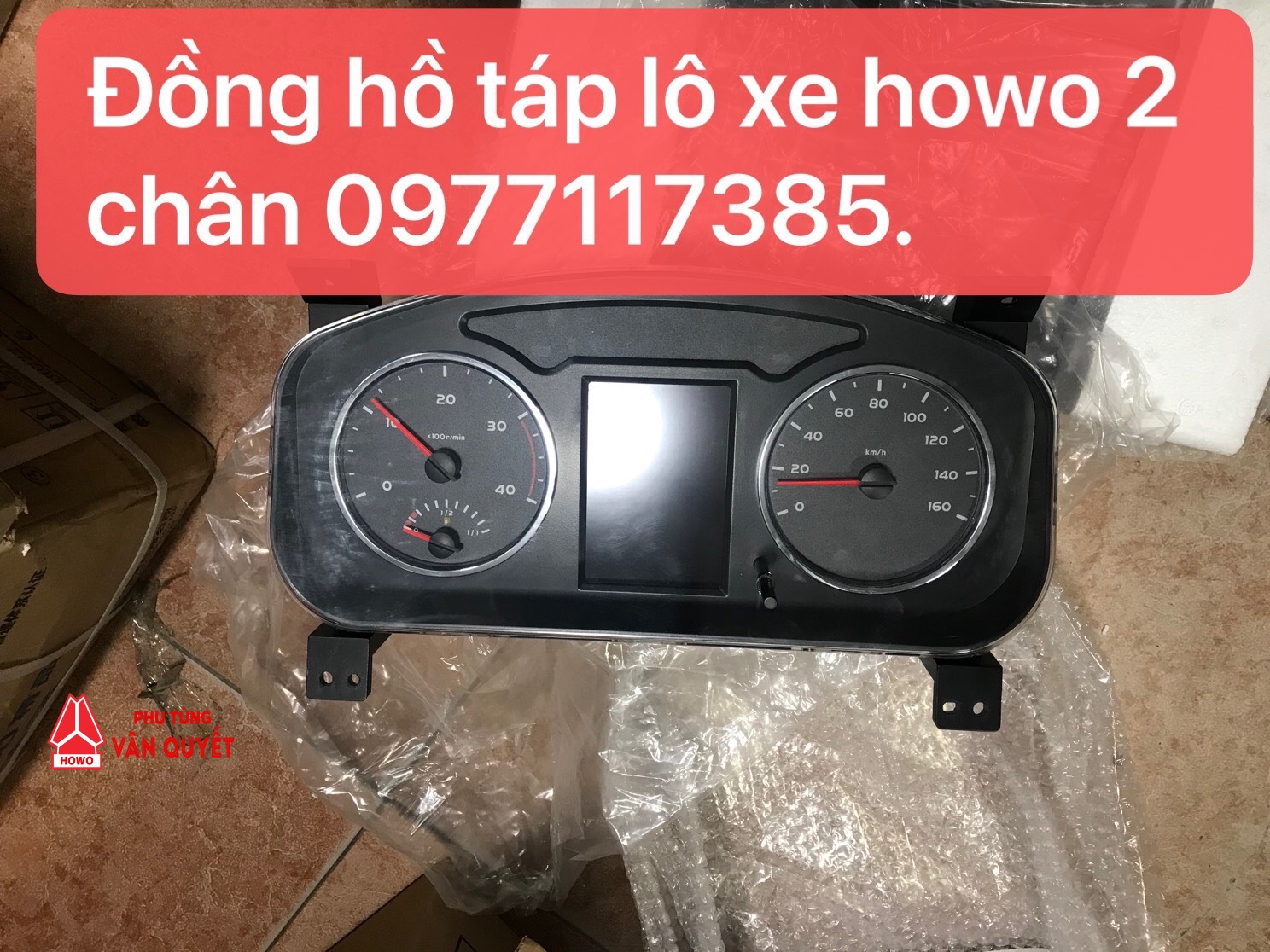 Đồng hồ táp lô xe howo 2 chân LG9705580001