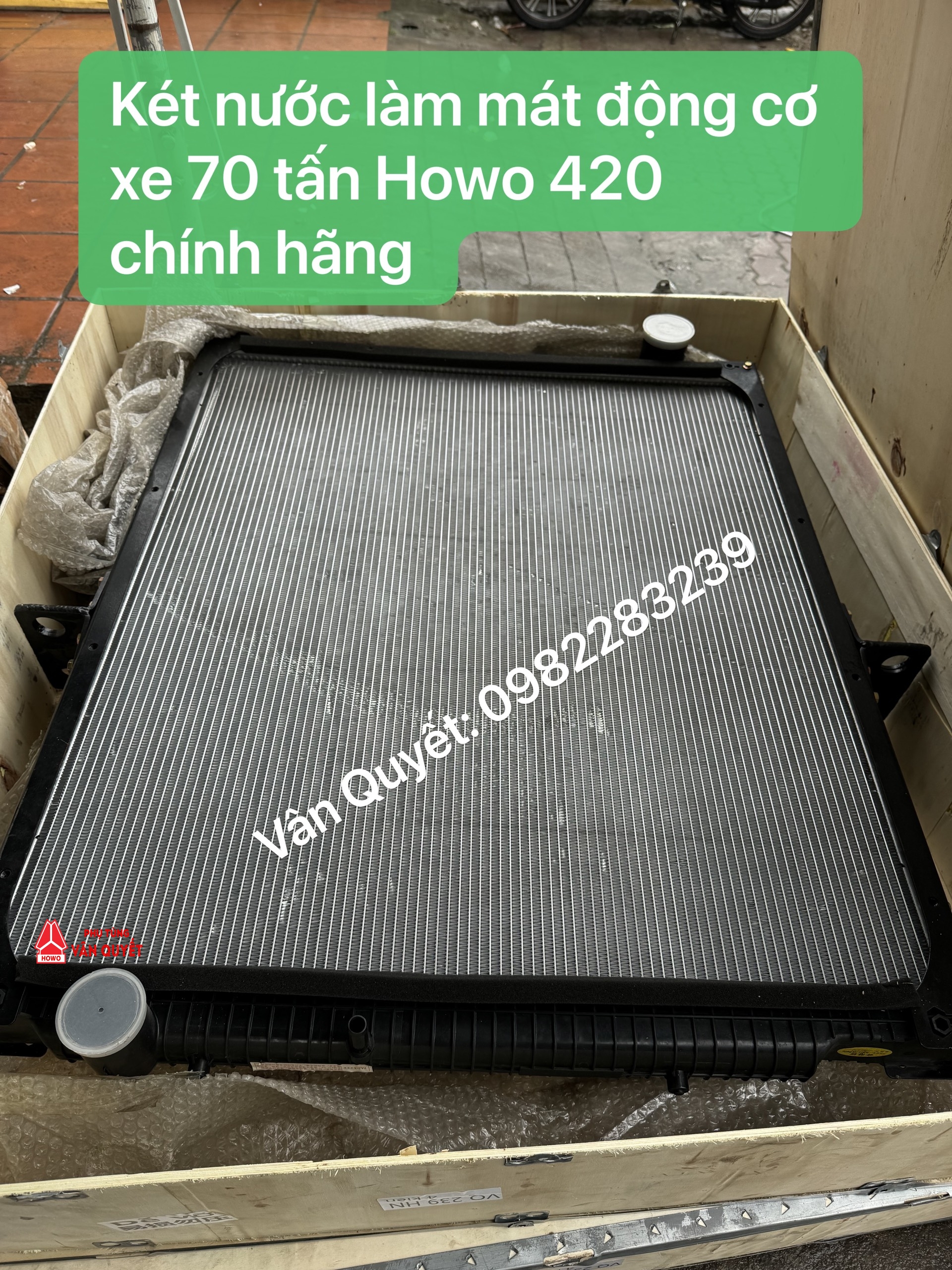 Bán Két nước làm mát động cơ xe 70 tấn Howo 420 chính hãng. WG9770530070