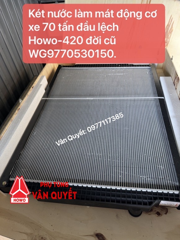 Bán két nước làm mát động cơ xe bá vương đầu lệch Howo-420. WG9770530150