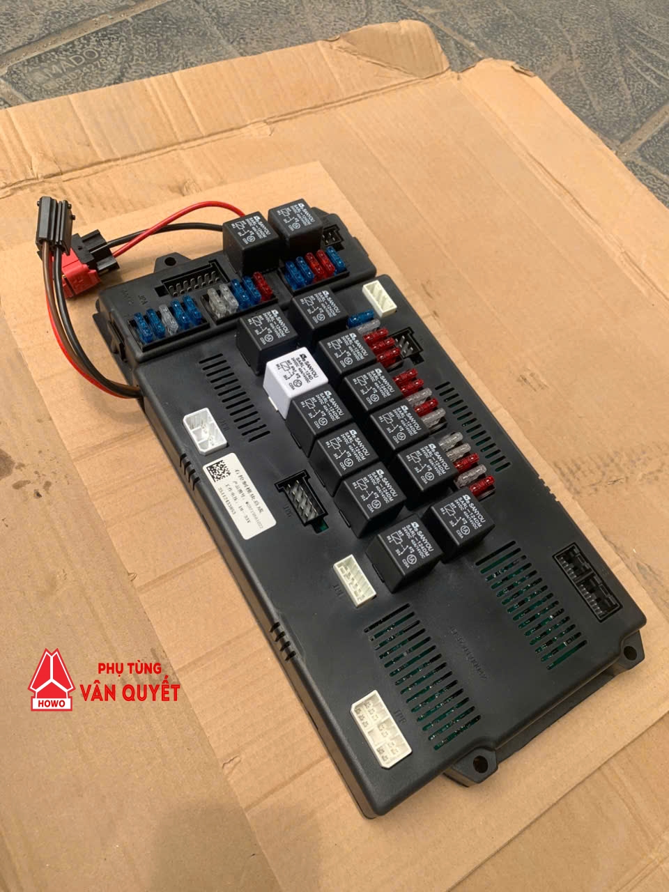 Bảng cầu trì xe Howo đời cũ 2007 - 2008. WG9719581022