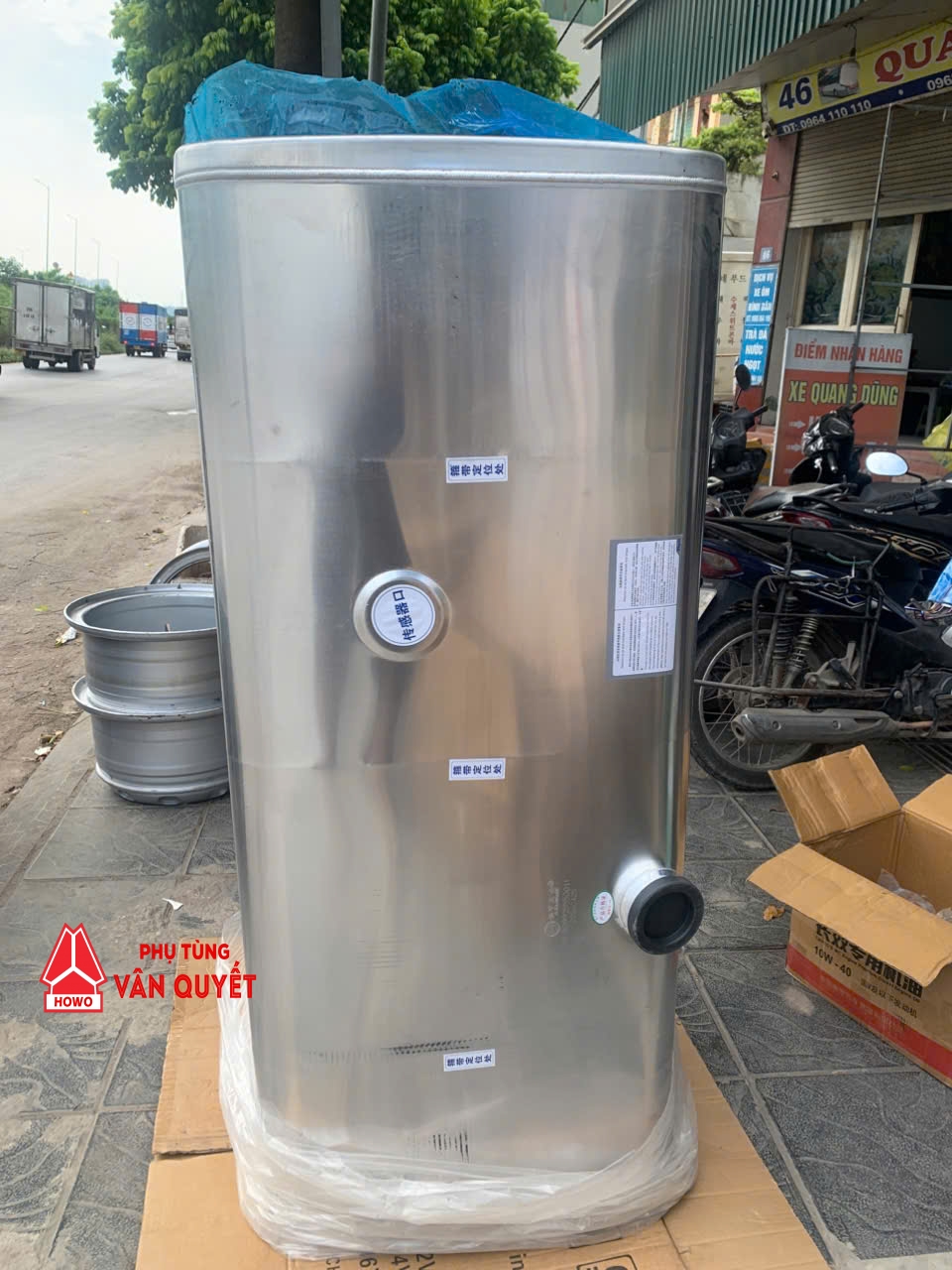 Bình dầu nhiên liệu 600 lít xe đầu kéo Sitrak T7H-400. kích thước 1540 x 640 x640