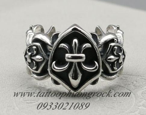 nhan chrome hearts 09