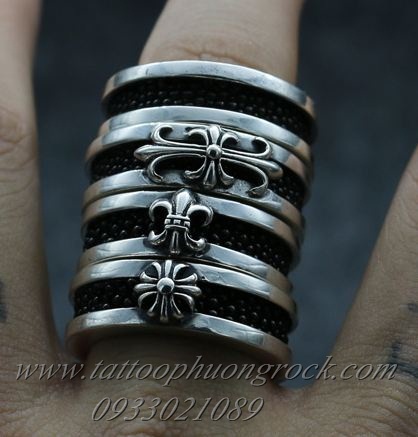 nhan chrome hearts 40