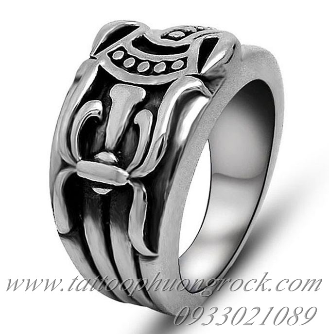 nhan chrome hearts 17