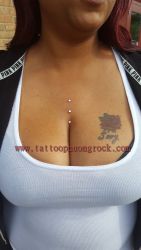 piercing dermal 1