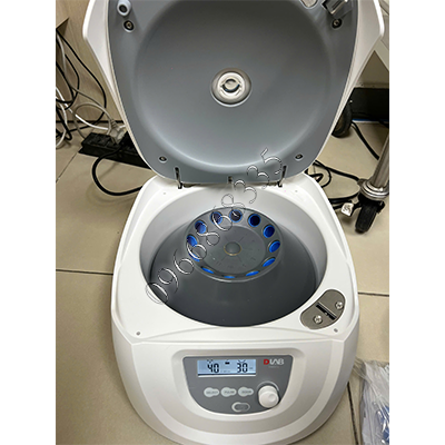 GIÁ MÁY LY TÂM DM0412 – MÁY LY TÂM DLAB 12 ỐNG 15 ML