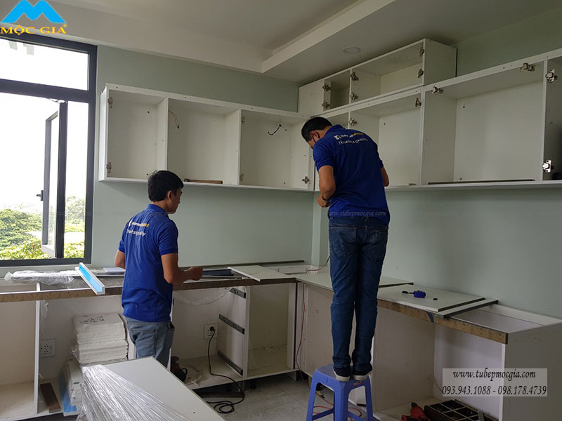 Thi công lắp đặt Tủ Bếp Acrylic ACR01TD