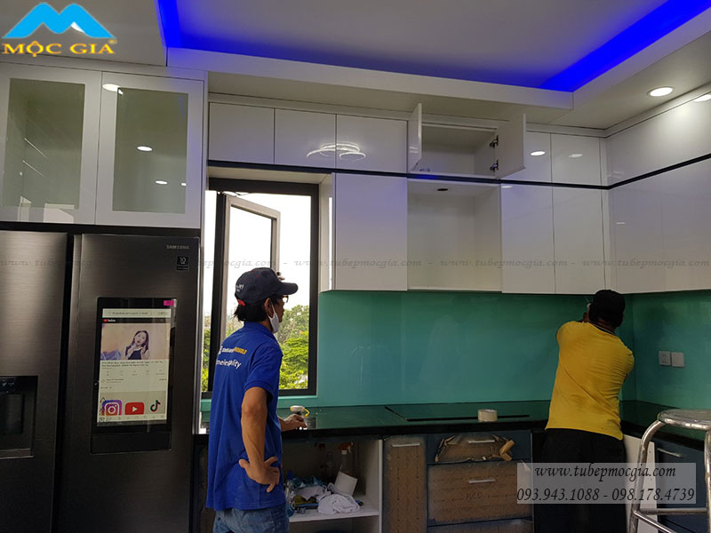 Tủ bếp Acrylic ACR01TD nhà anh Dân (Thủ Đức)