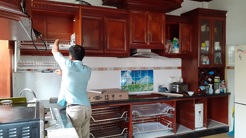 Hoàn thiện quy trình nâng cấp bếp trước khi lắp cánh tủ gỗ Gõ