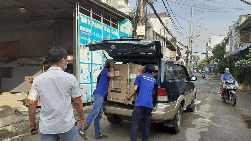 Khâu chuyển hàng hóa từ Kho trong Quy trình nâng cấp bếp