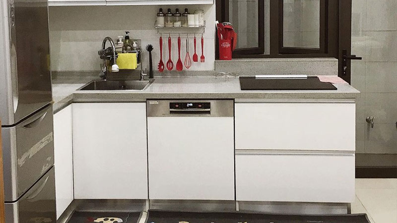 Máy rửa chén Bosch âm bán phần hiện đại