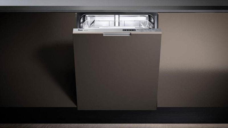 Máy rửa chén Teka âm toàn phần theo thiết kế bếp hiện đại