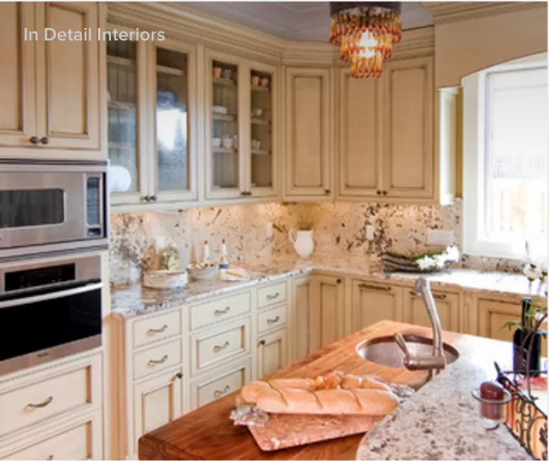 Tủ bếp gỗ Acrylic có bàn đảo chữ