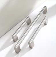 Tay Nắm Cửa Tủ Inox FIN453D